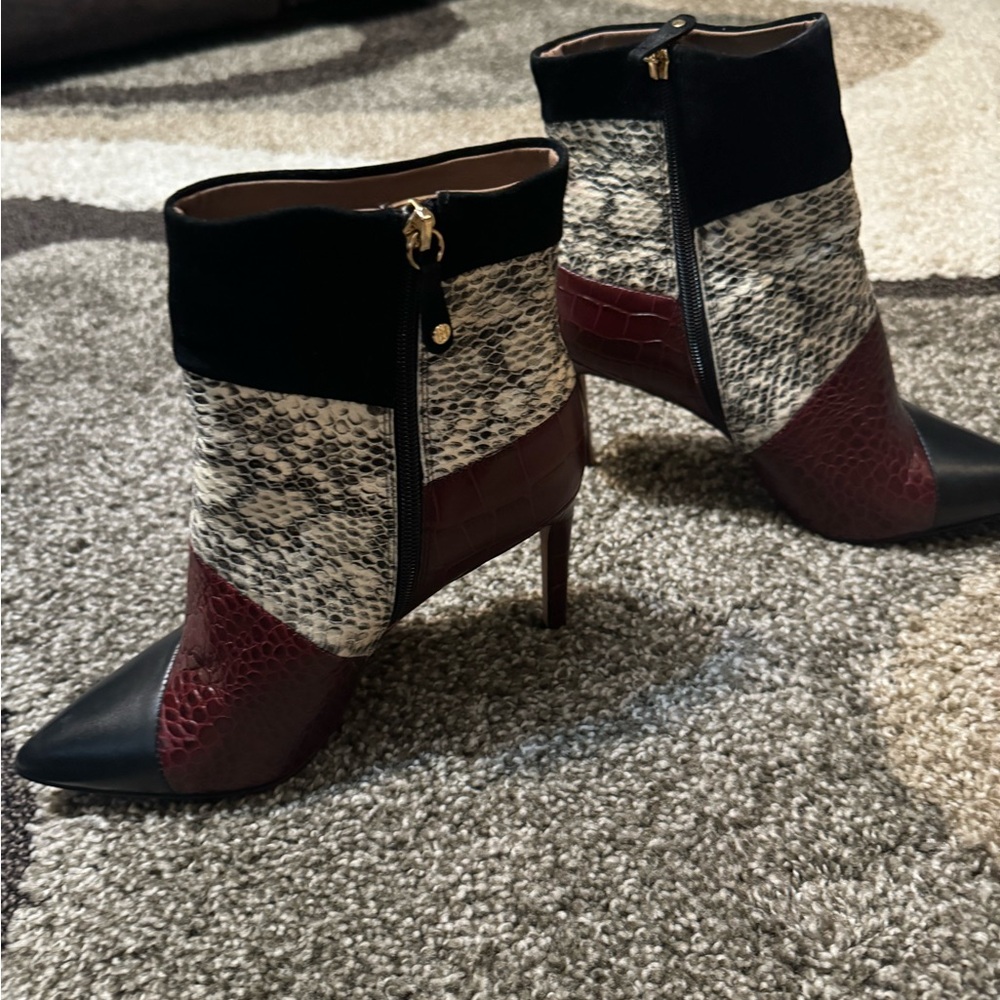 BCBG Python boots - Picture 3 of 6